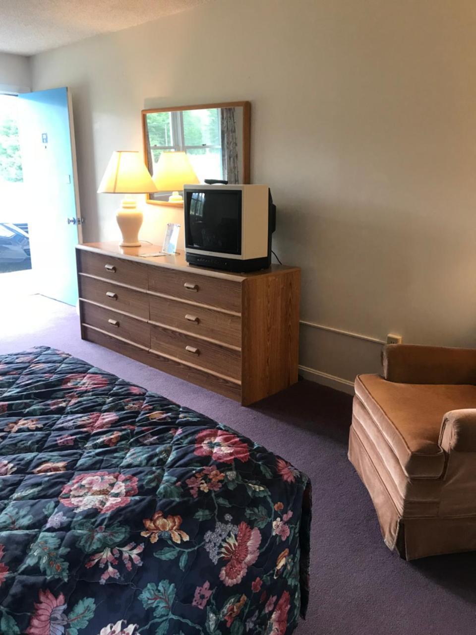 Four Seasons Motor Inn Twin Mountain Екстер'єр фото