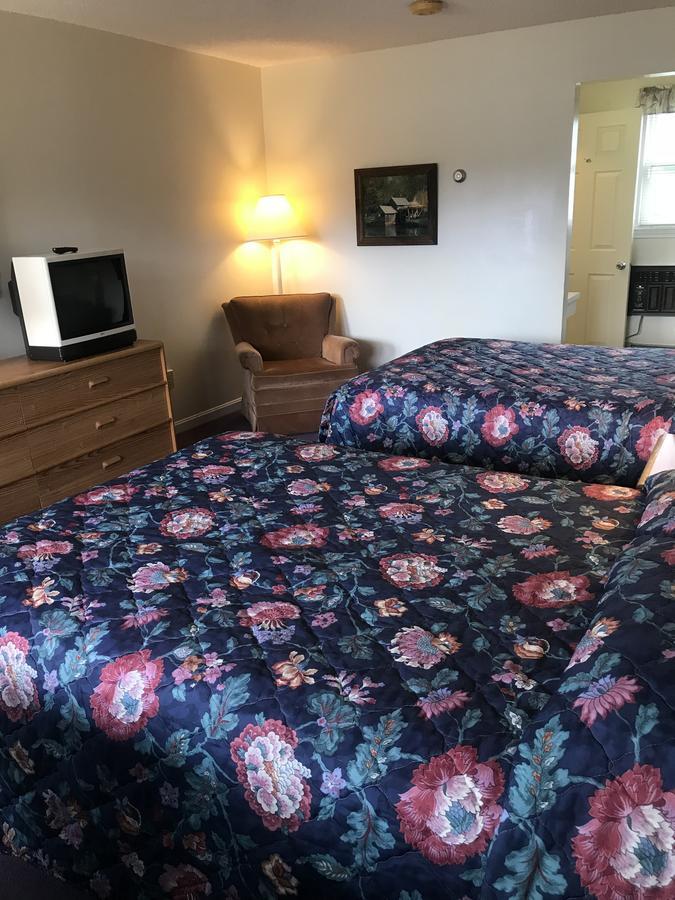 Four Seasons Motor Inn Twin Mountain Екстер'єр фото